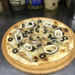 Anchovies, black olives, onions, squid