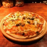 Sardina - 色々キノコのピッツァ