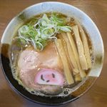 煮干らぁめん なかじま - こいにぼ醤油のアップ