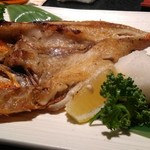 かきと旬鮮料理とおそば 開 - 開ききんき一夜干