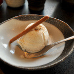 嵐山よしむら - そばアイスクリーム