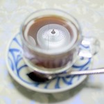 チャイハナ  - ベトナムコーヒー（上の電燈が映りこんでしまった）