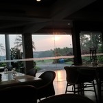 Modern Golf & Country Club - 1903_Modern Golf & Country Club_レストラン内(朝焼けが気持ちいい)