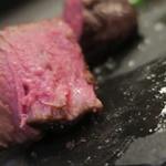 あもん ヨコ - 炉釜焼き塊肉ステーキ喰らう