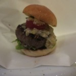 あもん ヨコ - ヨコ式ミニバーガー　ズームアップ