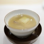 フルタ - スッポン・冬瓜・フカヒレの上湯スープ