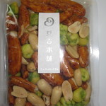 豆吉本舗 - 料理写真:2018年の｢どん辛柿の種｣390円