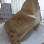 ル・シュクレクール - クロワッサン入りの袋