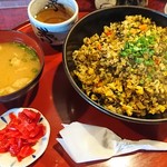 味納 - 料理写真:高菜焼きめし