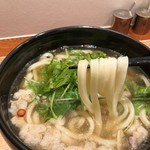 僕とうどんと鰹出汁 鰹さん - もつうどん