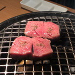 Yakiniku Izakaya Maru Ushimi-To - 