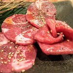 炭火焼肉 矢つぐ - 