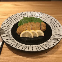 しゃぶしゃぶ　すき鍋　おもき 銀座店 - 松阪豚のプレミアムカツ。
                      美味し。