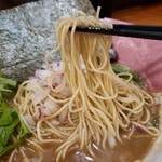 煮干し豚骨らーめん専門店 六郷 - 低加水細ストレート麺