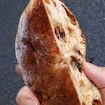 ブーランジェリー セイジアサクラ - キャトル・フリュイセック(裏側)