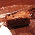 Casual Dining & Cafe Revo - ガトーショコラ。