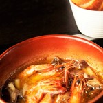 Headed shrimp and mushroom Ajillo (with baguette)