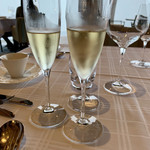 アクア ダイニング - 