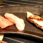 Sushi Tokoro Iwa O - 握り（中トロ、金目鯛、穴子）