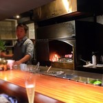 TACUBO - 薪釜の前の田窪さん