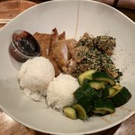 Umeke's Fishmarket Bar & Grill - 