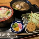 魚輝水産 - 漁師丼と串カツ定食（￥890）