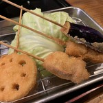 魚輝水産 - 漁師丼と串カツ定食（￥890）