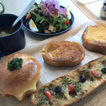 ベーカリー＆カフェ 南西の風 - 