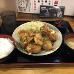 Akebonotyoutaisyuizakayadaruma - からあげ定食 680円