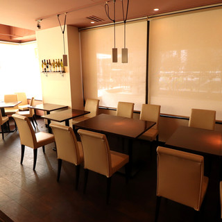 様々なシーンに活躍！ゆったり時間の流れる落ち着いた空間ー…