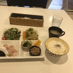 レミューズカフェ - 