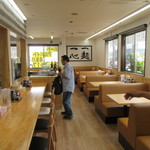 田村屋 - 奥には｢一麺一心」