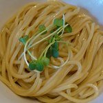 辛つけ麺の麺。