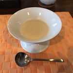 キャフェ・ド・モザ - 季節のポタージュ（新たまねぎ）