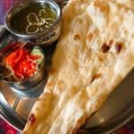 Indian Dinning Cafe Mataa - サグダルカレーのナンセットをチョイスo(^o^)o