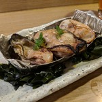 魚忠 - 牡蠣の昆布焼き　身が大きい