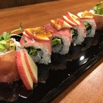 Nikuto Sakananosushi Yokaichi - 