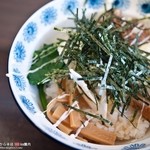 E・Y竹末 - ミニチャーシュー丼
