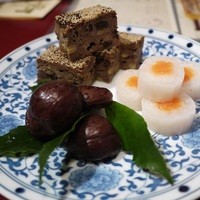 長崎卓袱浜勝 - 鳥の松風、サーモン、栗の渋皮煮