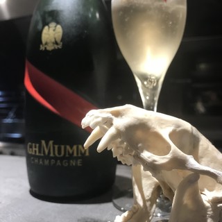 ワインとジビエで楽しい時間をお過ごしください