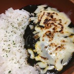 ロコスタイル - 黒ポークカレー、炙りチーズトッピング