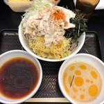 なぜ蕎麦にラー油を入れるのか。 - 