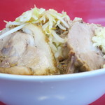 ラーメン二郎 - ラーメン小＋ニンニク