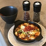 アンツ ミールズ アンド コーヒー バー - 