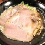 頑固麺 - 濃厚白湯ラーメン【とりとんこつ】750yen