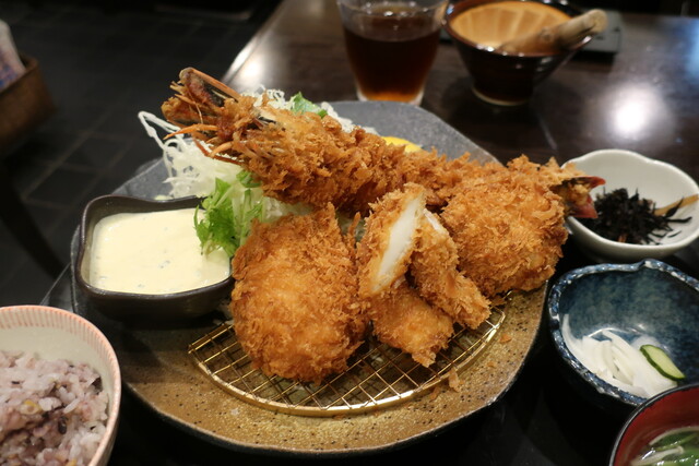 箸で掴めないほど大きな海老フライ 食べ応えがハンパない By ピラル 地蔵 ジゾウ 大泉学園 とんかつ 食べログ 箸で掴めないほど大きな海老フライ 食べ応えがハンパない By ピラル 地蔵 ジゾウ 大泉学園 とんかつ 食べログ