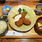 Hashinoyu Shokudou - 端正な盛り付けにときめく、肉じゃがコロッケと松浦港アジフライのミックスフライ定食840円