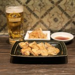 博多一口ちびまる餃子 - 選べるビールセット(一番搾りビール、ピリ辛メンマ、ちびまる餃子)