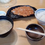 かつはな亭 - チキンカツ定食