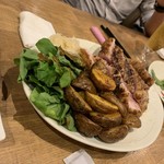 炭火焼赤身肉とクラフトビール ヴァベーネ - 